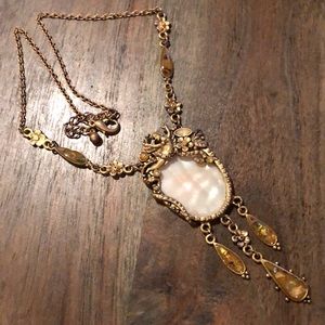 🥰 Stunning Vintage Victorian Inspired Angel MOP antiqued gold tone set necklace